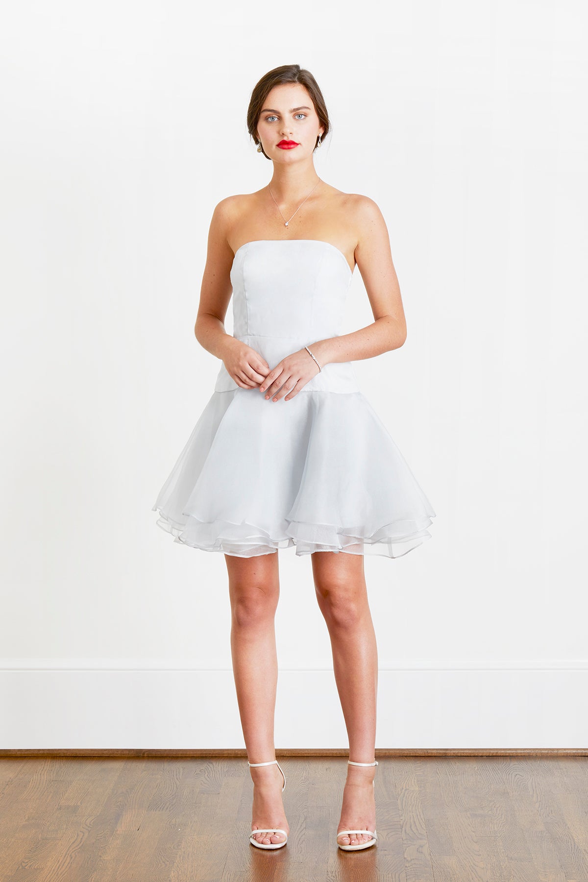 Jane Summers Kyle Strapless Bridal Mini Dress Wedding Reception & First Dance Dress 6 / Silver , Female , Adult Jane Summers Kyle Strapless Bridal Mini Dress Wedding Reception & First Dance Dress 6 / Silver , Female , Adult